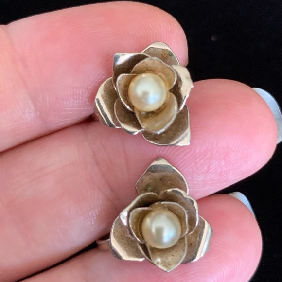 1950’s Vintage Earrings - Picture 5 of 8